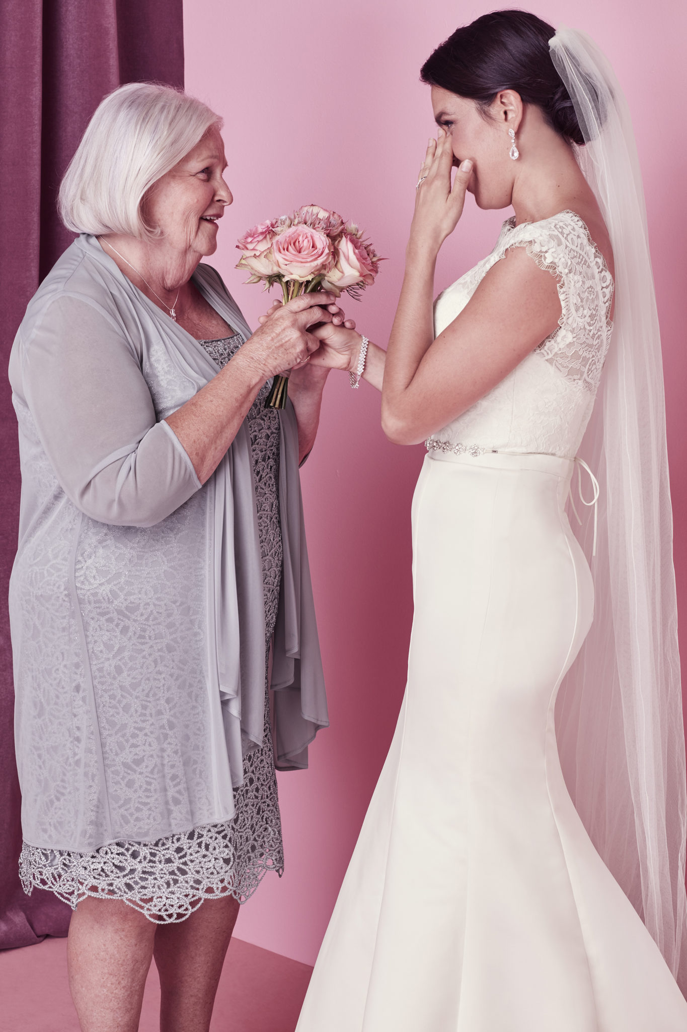 Special Ways to Incorporate Your Grandparents into Your Wedding Day