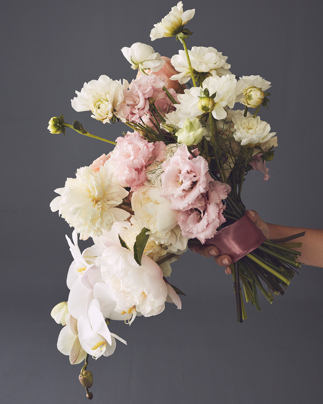 Affordable Wedding Flowers That Look Expensive