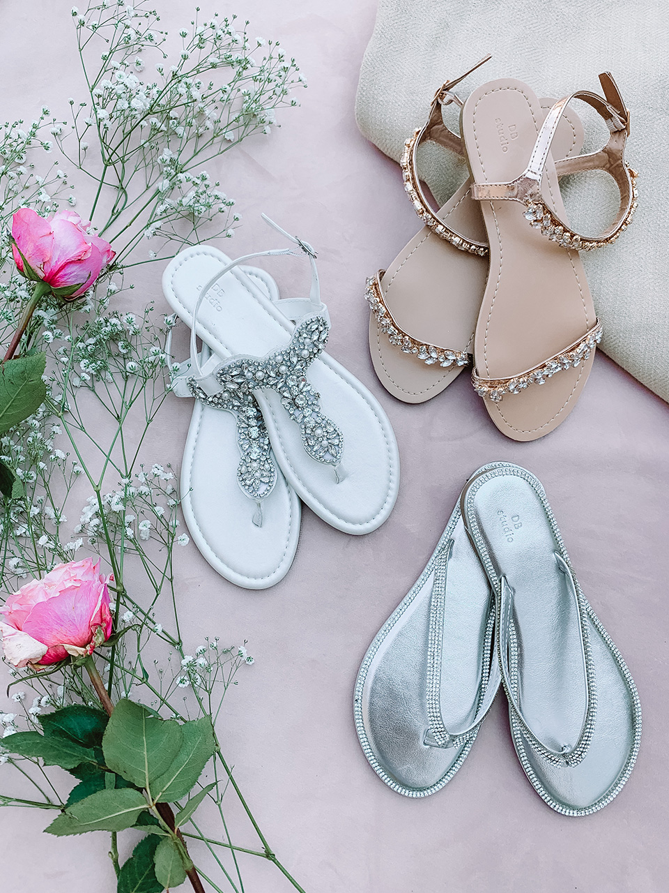 sandalias y chanclas para bodas al aire libre