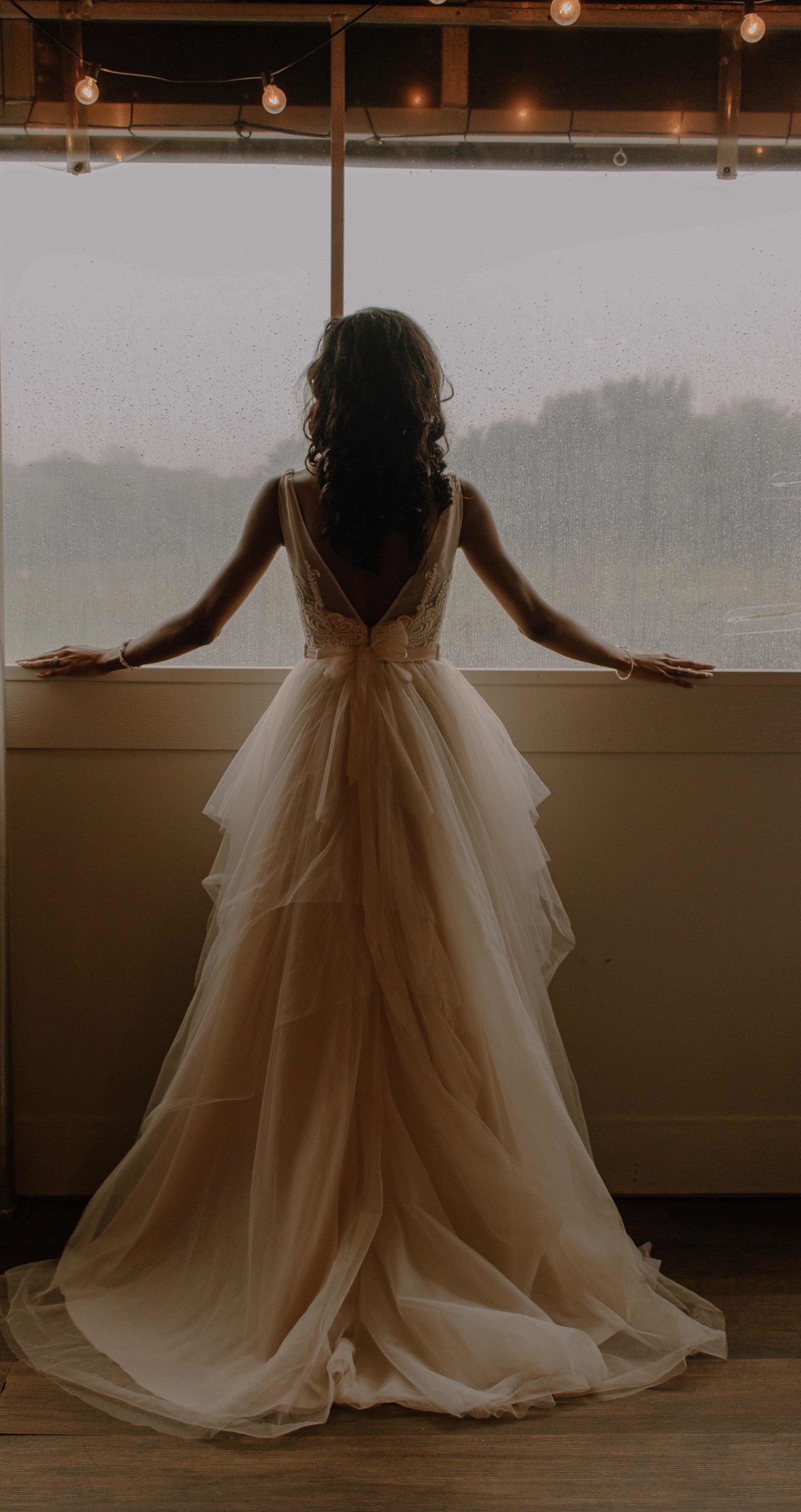 Back shot of bride in wedding dress