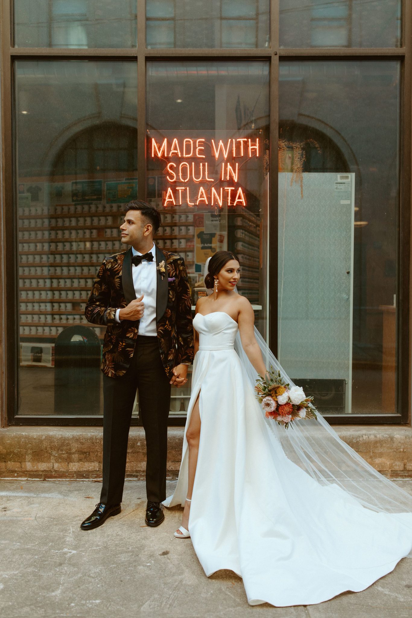 On Location Downtown Atlanta Wedding Inspiration David s Bridal