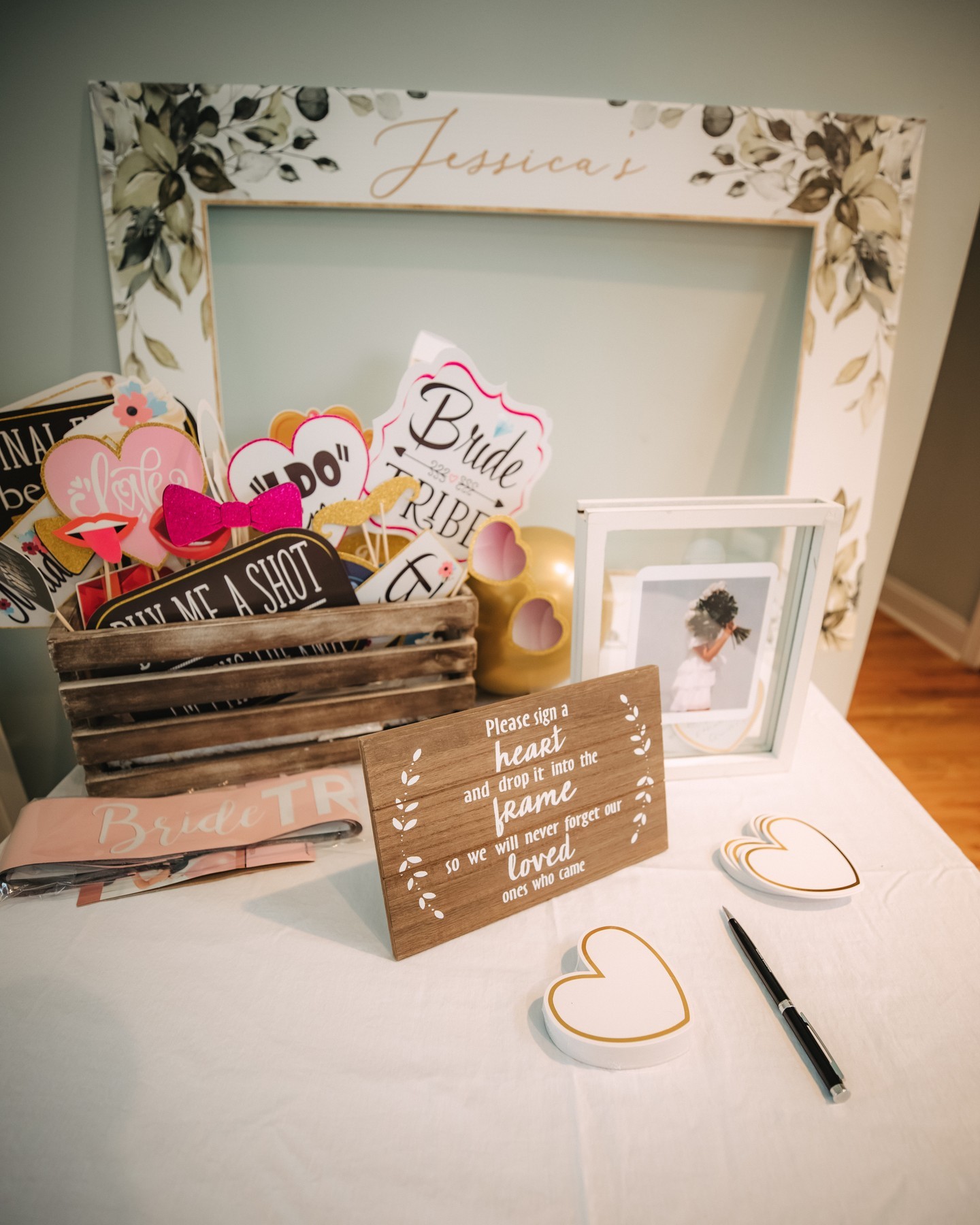 bridal shower photobooth decor