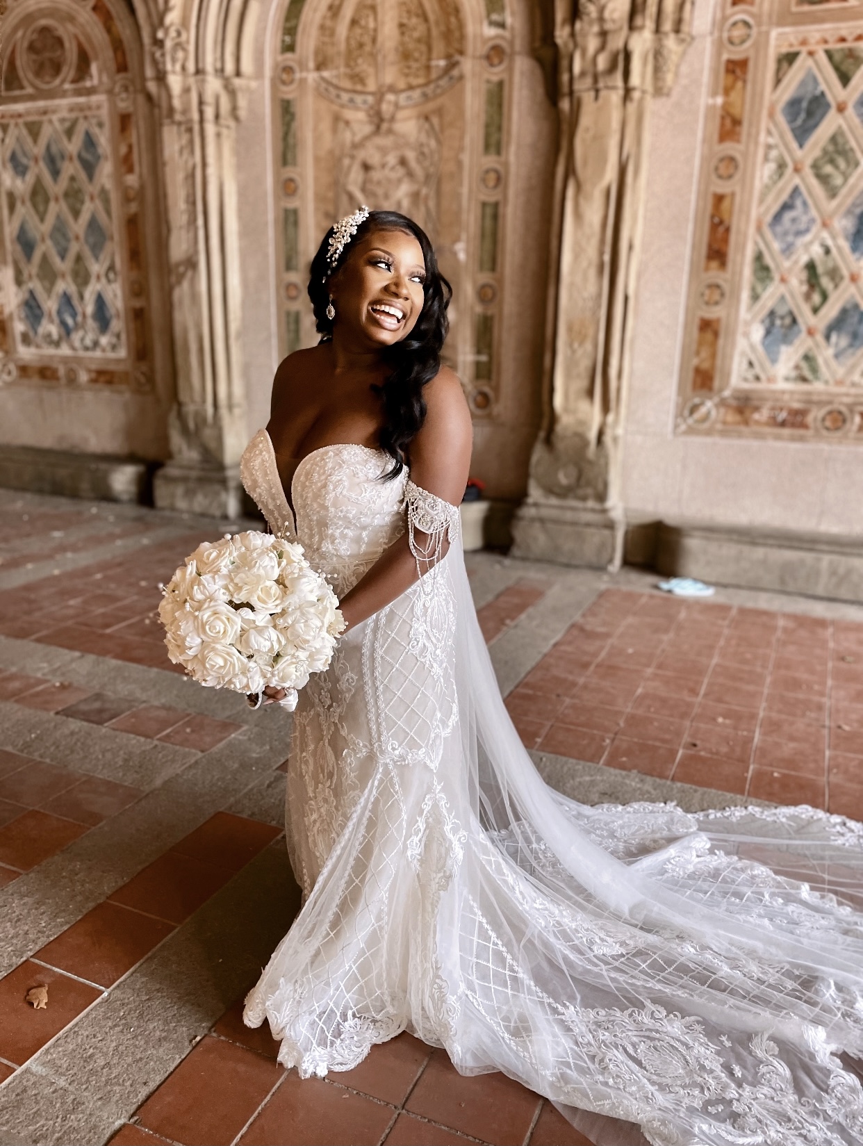 bride in mermaid wedding dress