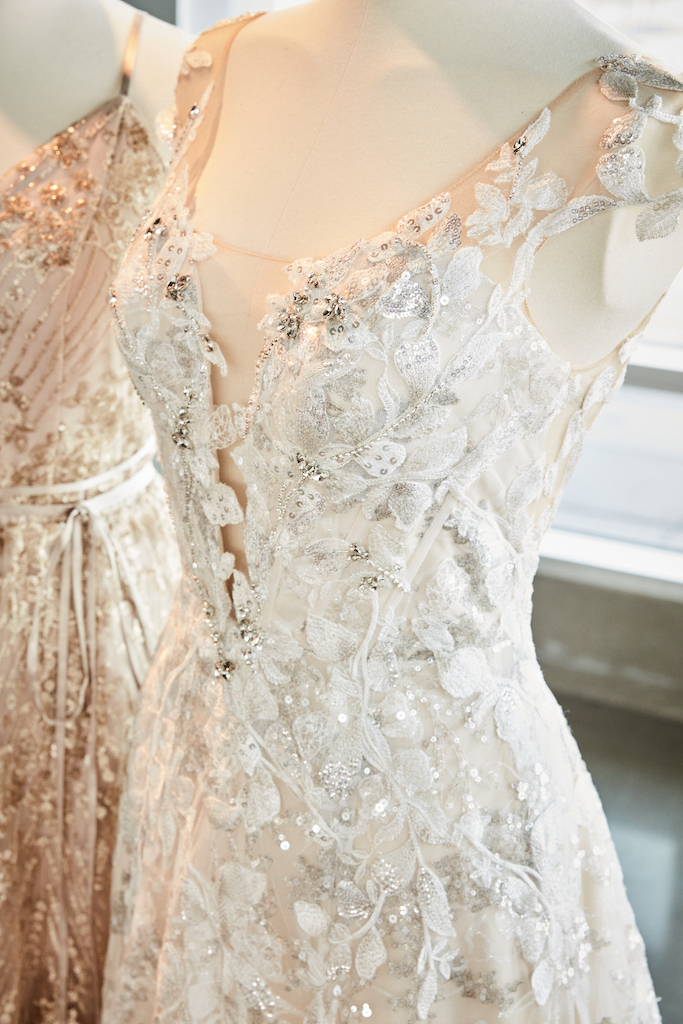 2022 spring wedding dress with floral details