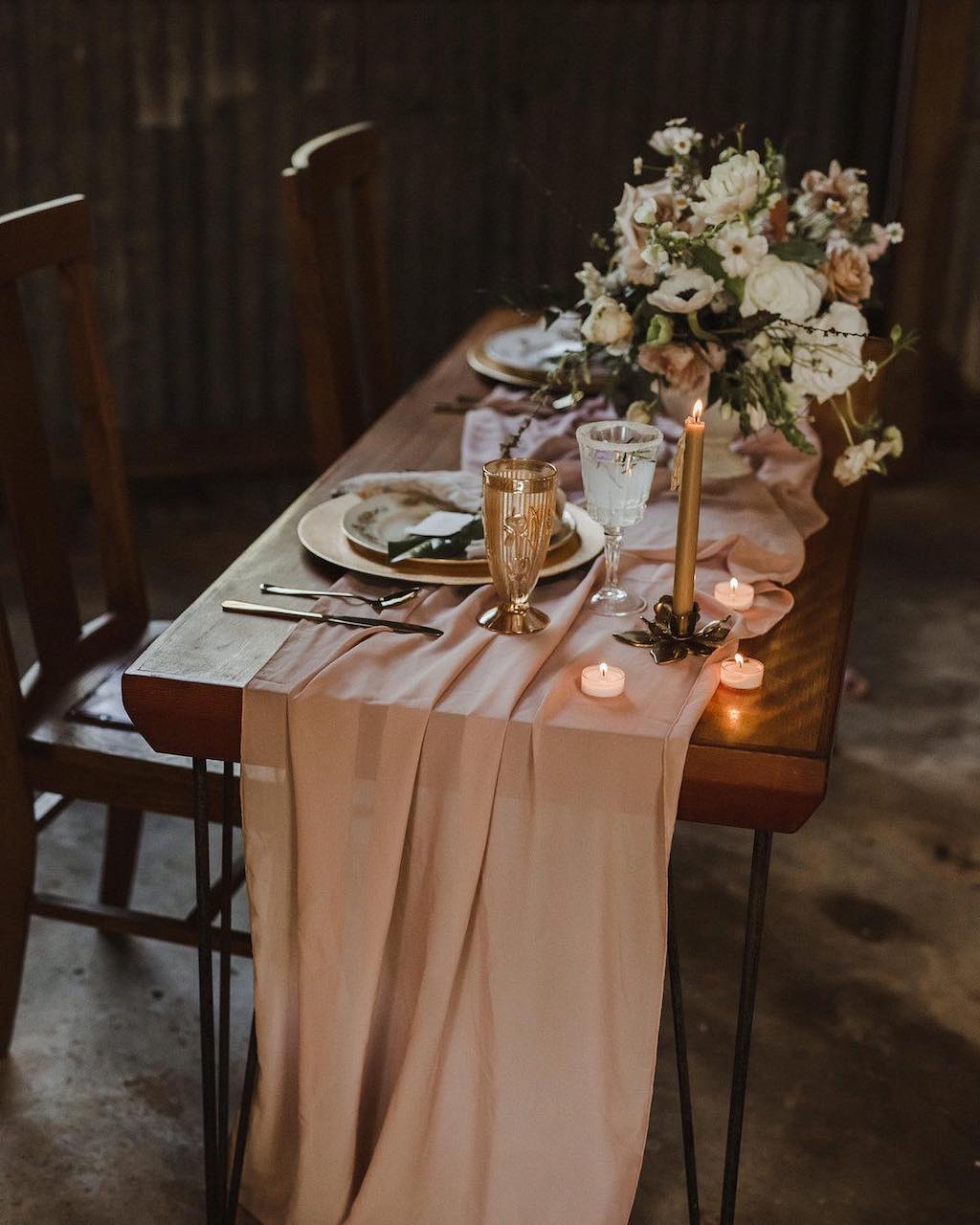 dusty pink tablescape