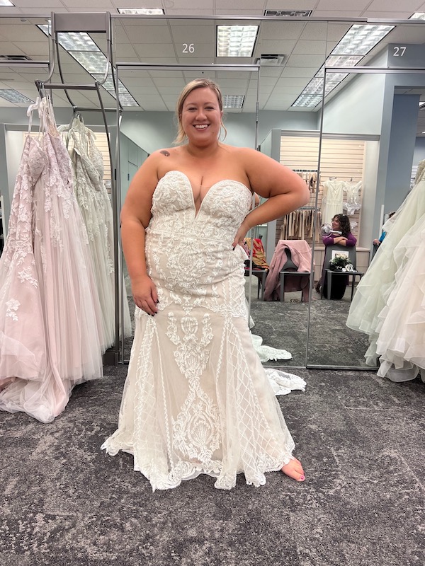 Shopping For a Plus Size Wedding Dress | David's Bridal