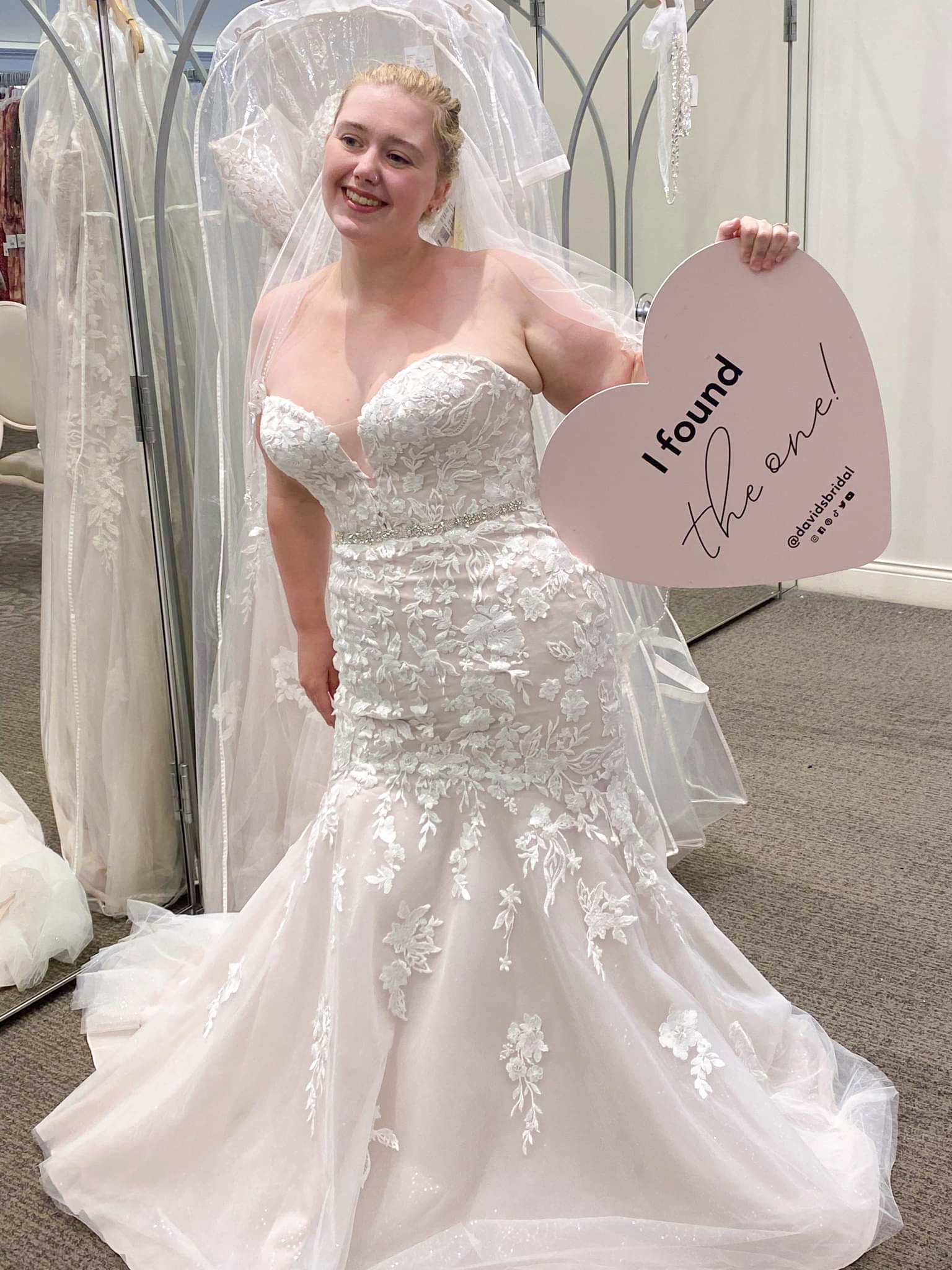 Yes, you can make an appointment or walk in at David's Bridal