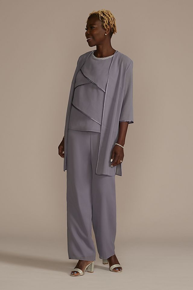 The 18 Most Elegant Pantsuits for the Grandmother of the Bride
